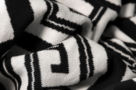 Monochrome Knit - Maze - Black & Cream -