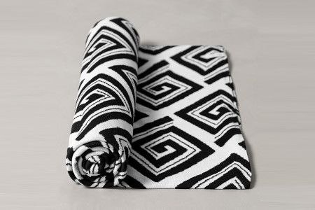Monochrome Knit - Maze - Black & Cream -