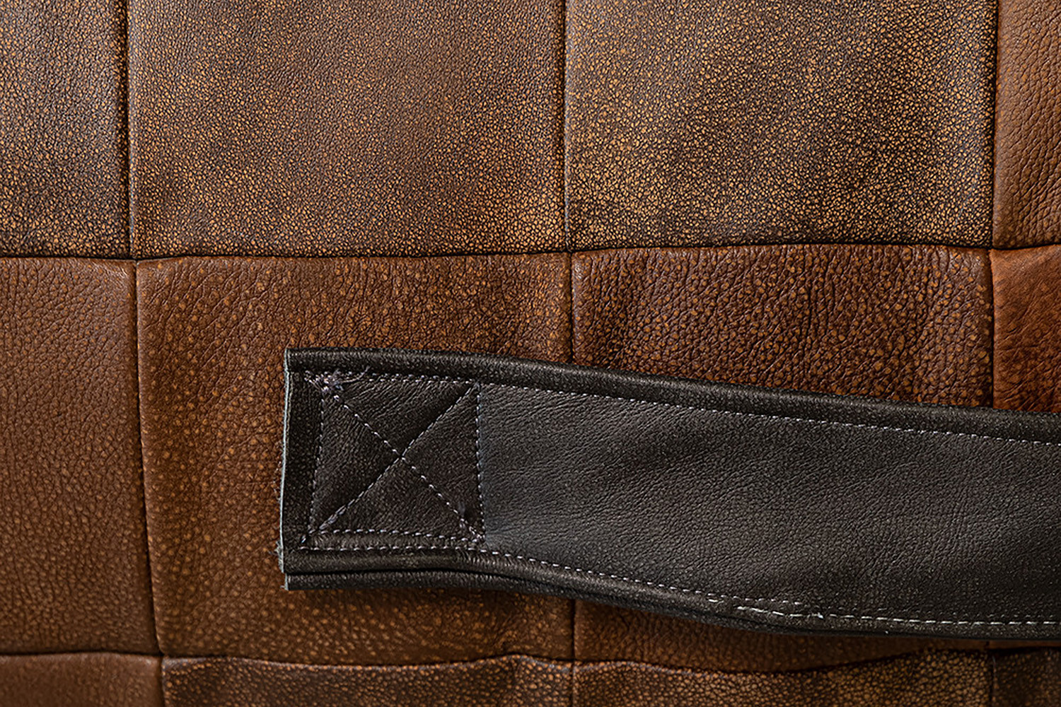 Makira Square Leather Ottoman - Large | Cielo