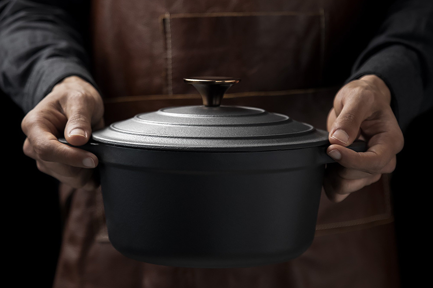 https://www.cielo.co.za/121772-large_default/nouvelle-cast-iron-8-piece-cookware-set-matt-black.jpg