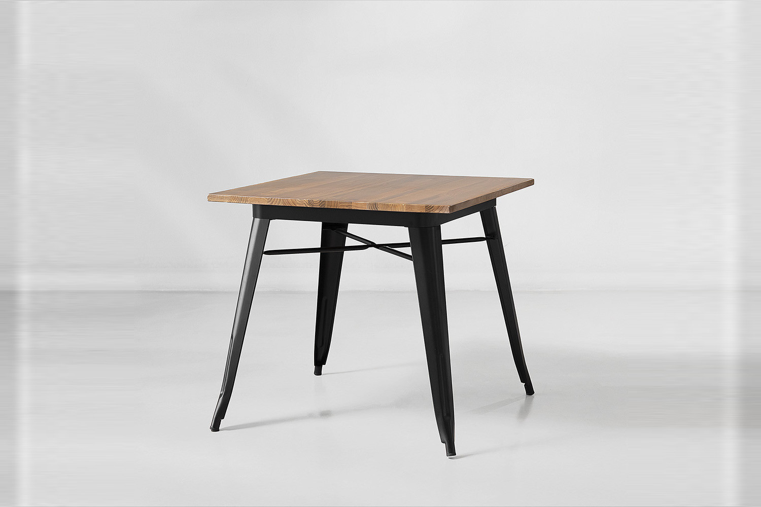 Odell Metal Dining Table Matt Black Cielo