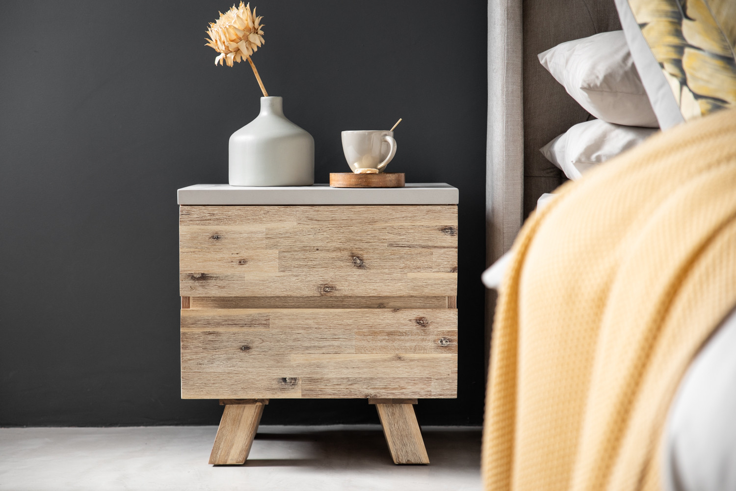 brooklyn bedside table cielo_brooklyn_bedside_table