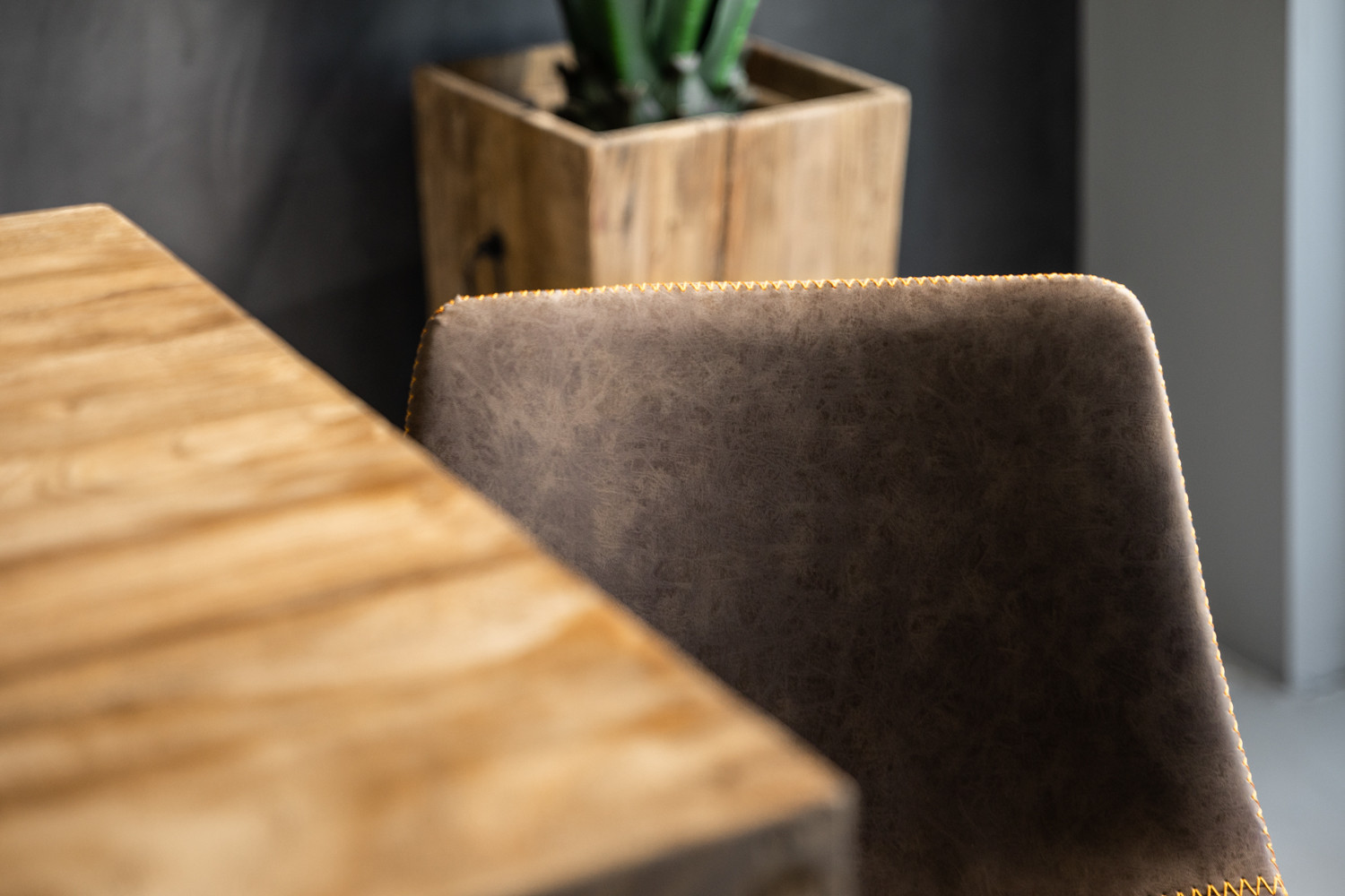 Halo Tall Bar Chair - Ginger For Sale | Cielo