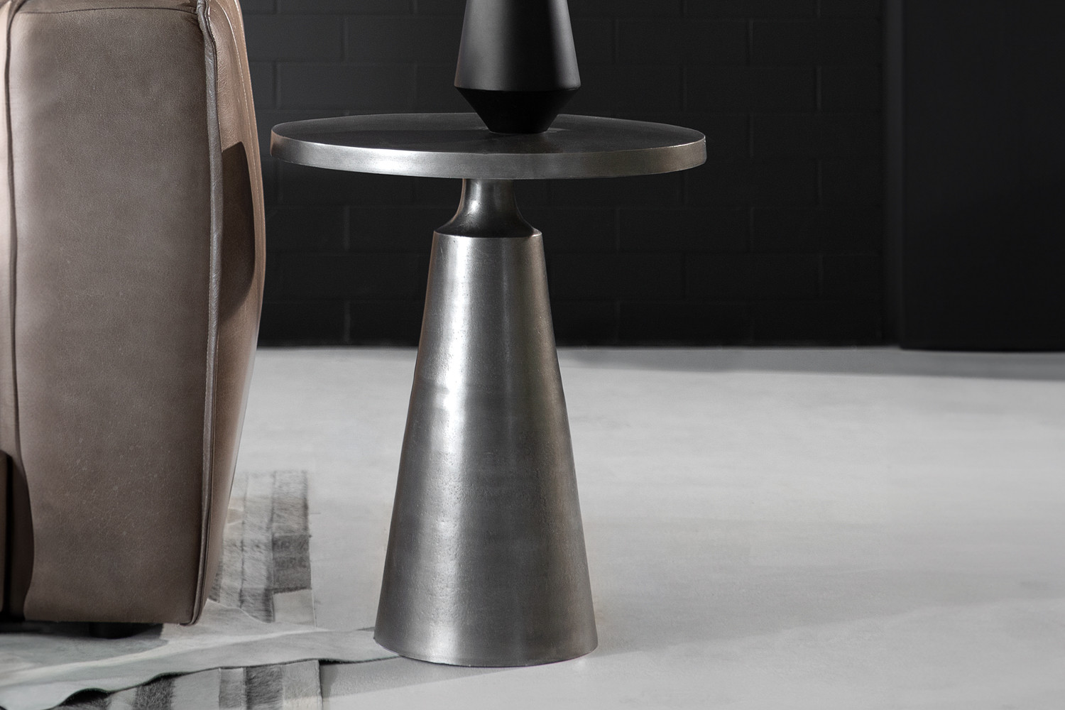 Zarrina Side Table Small For Sale | Cielo