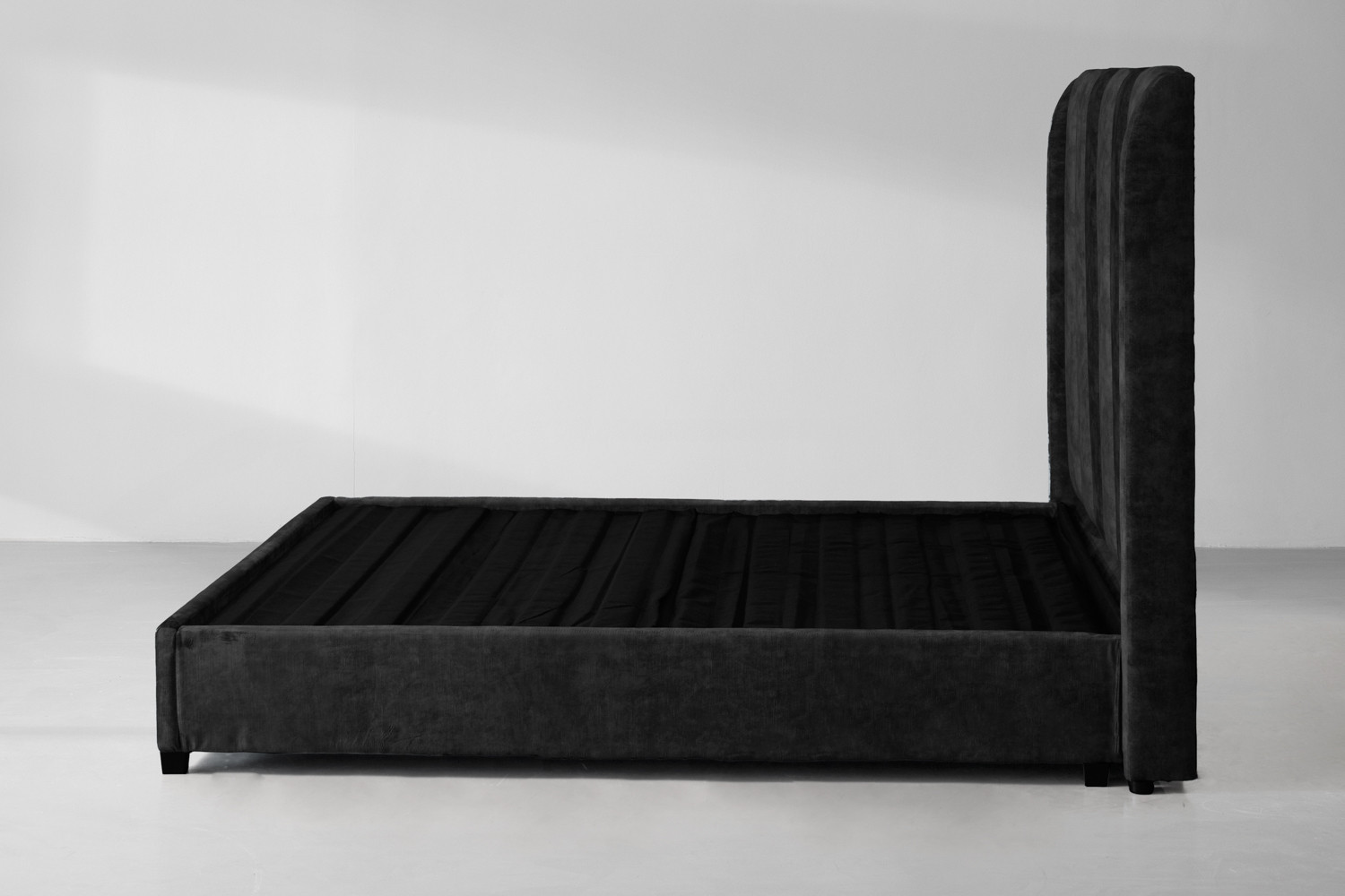 Corina Kylan Bed Queen XL Cielo