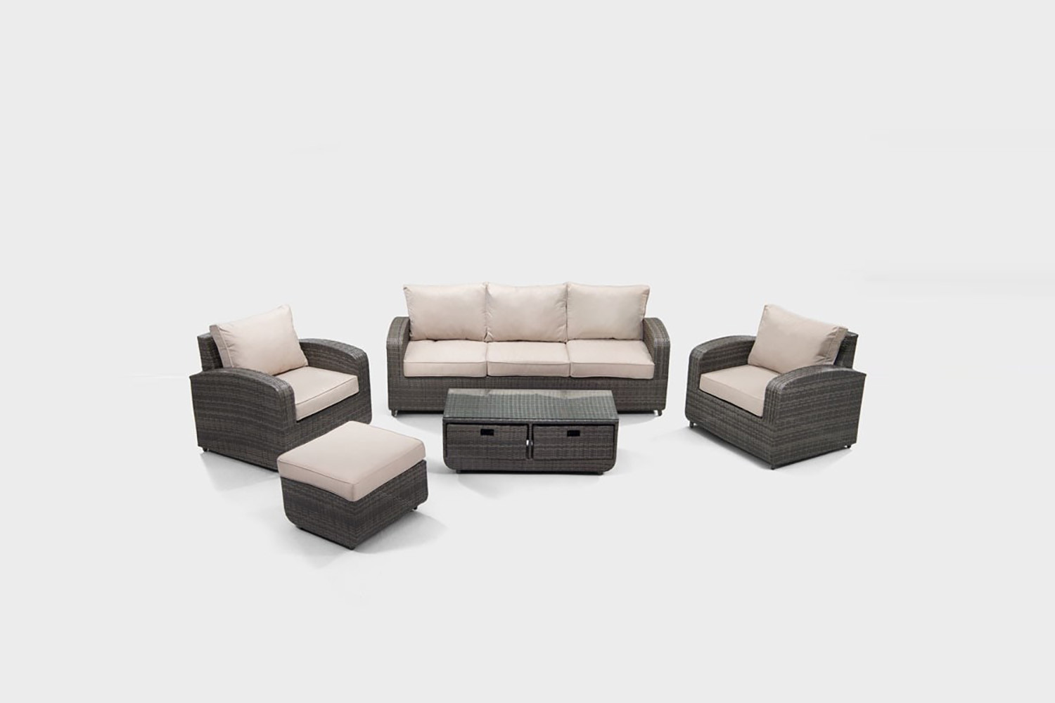 Cielo Patio Furniture Priced to Go
