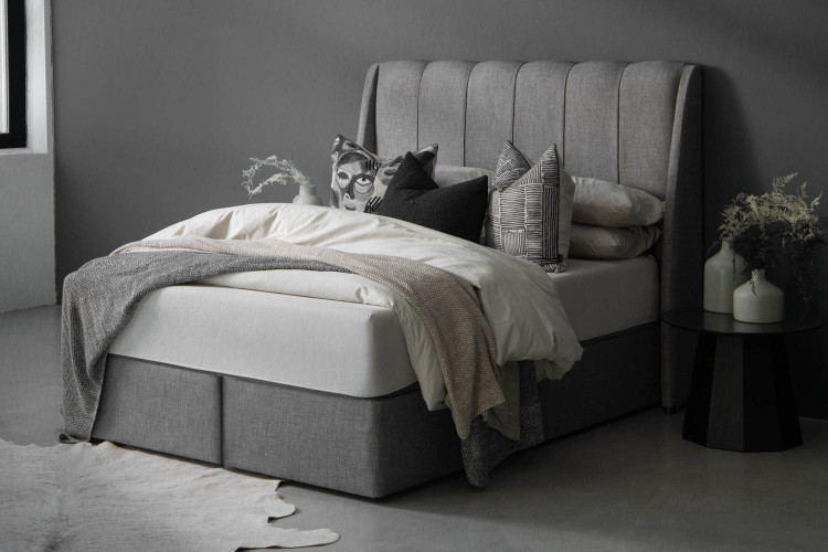 Mia Bed Collection Cielo