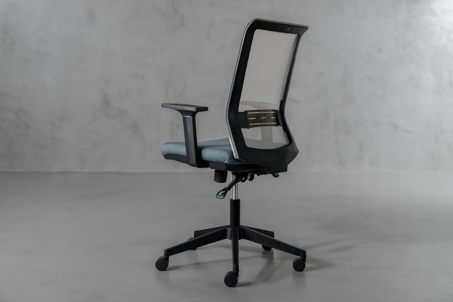 Carl Office Chair Black Cielo