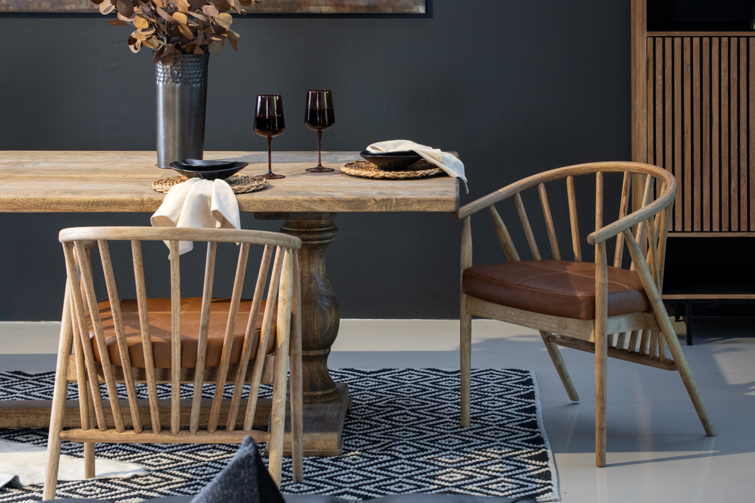 『高級』Cassina ixc East by Eastwest GINGER Lyon Leather Dining Chair - Ginger For Sale | Cielo