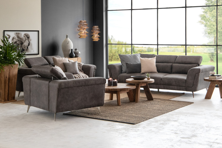 Laurence Lounge Suite - Ash Lounge Suites - 2