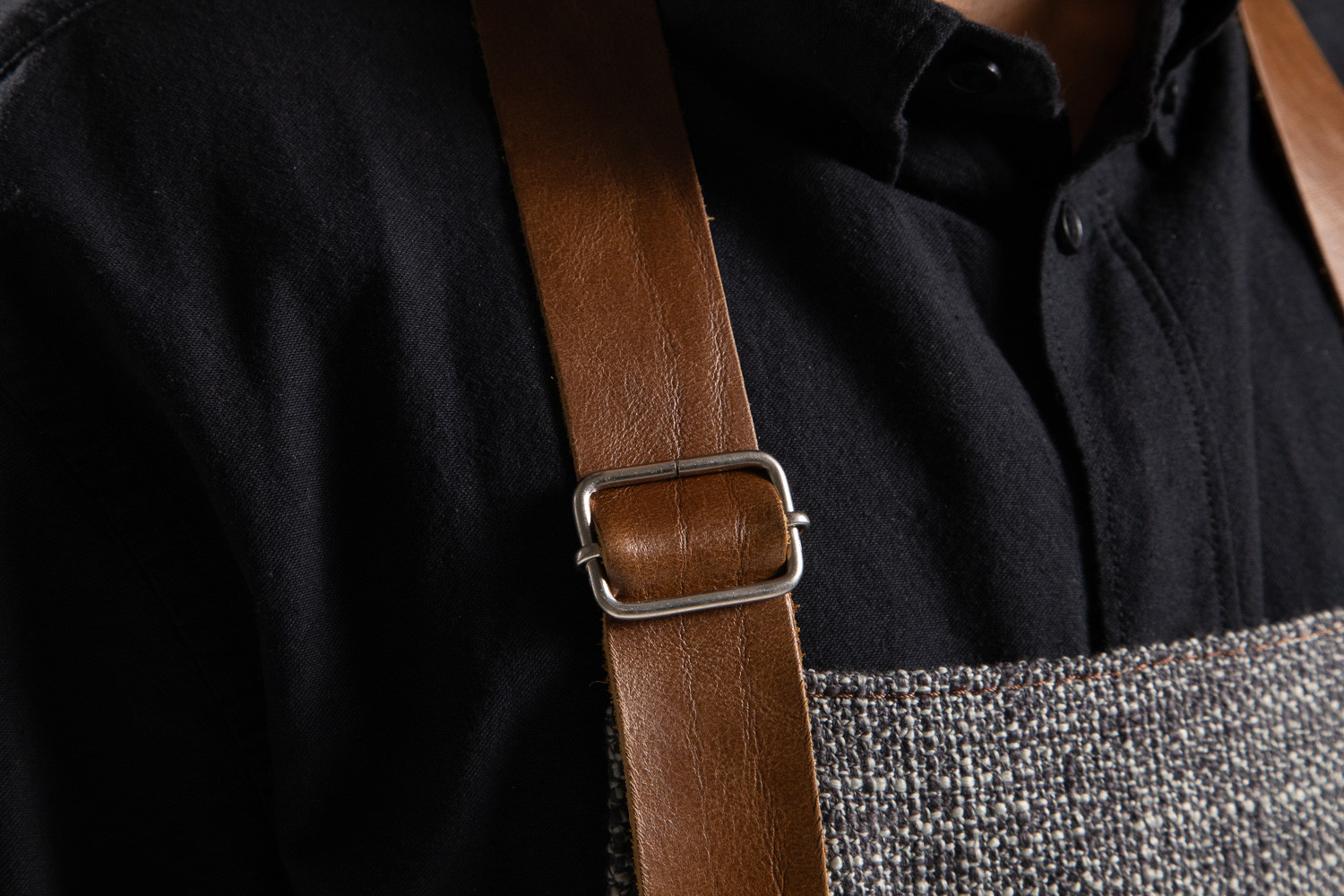 Nouvelle Apron - Granite & Brown For Sale | Cielo