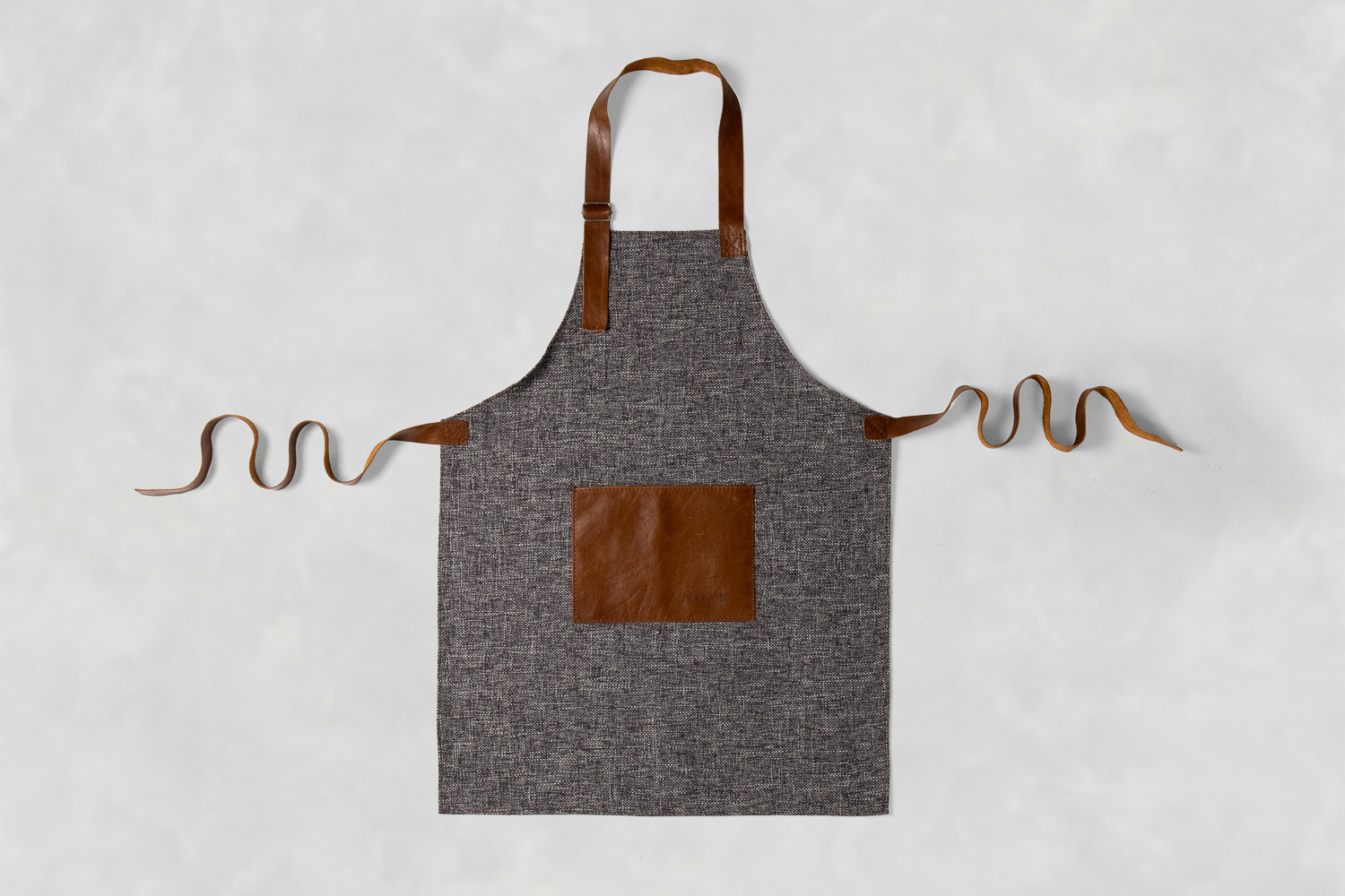 【最終値下げ】papier Apron brown Nouvelle Apron - Granite & Brown For Sale | Cielo