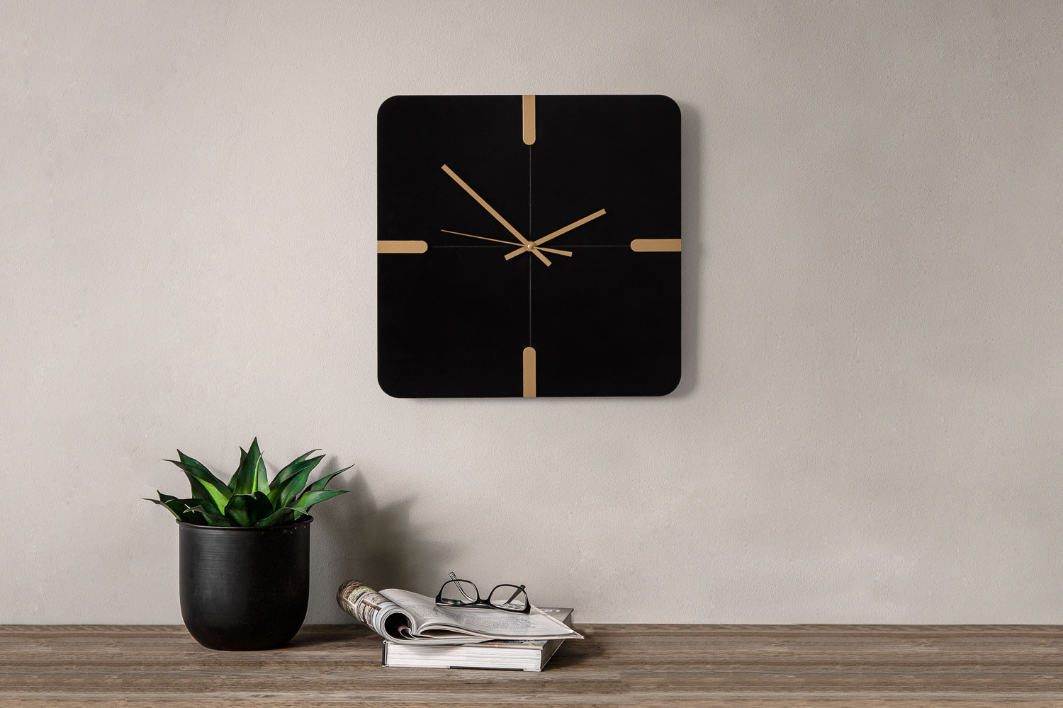 Block Clock Man & Woman 時計 オブジェ ポストモダン manon-wall-clock.jpg