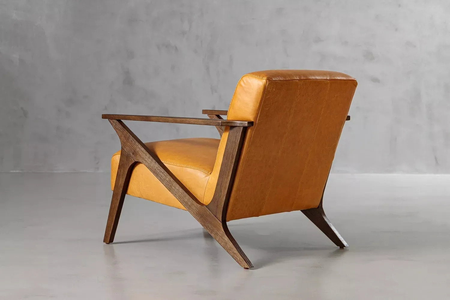 Melrose Leather Armchair - Amber For Sale | Cielo
