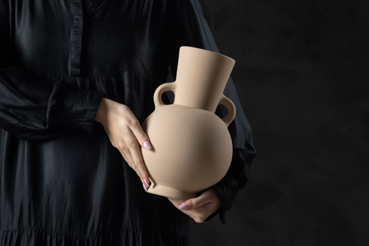 Voya Vase - Ivory Vases - 1