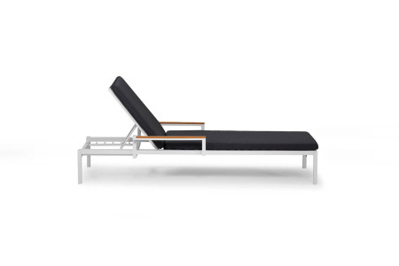 Zahre Pool Lounger | Sun and Pool Loungers | Loungers | Outdoor | Patio | Cielo -