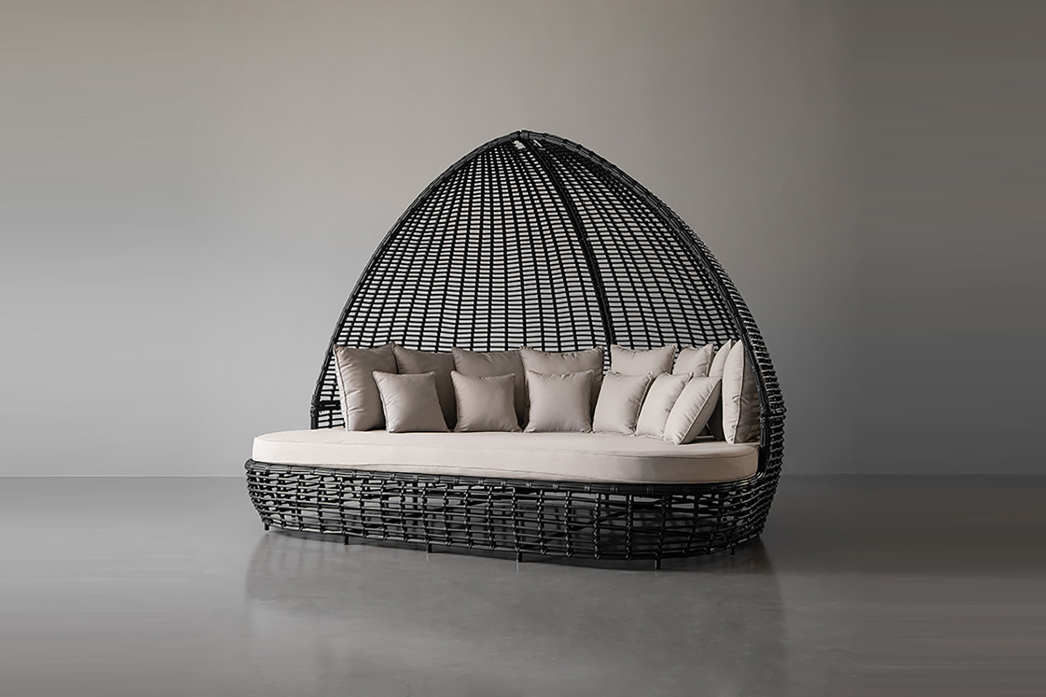 valiante-patio-daybed.jpg