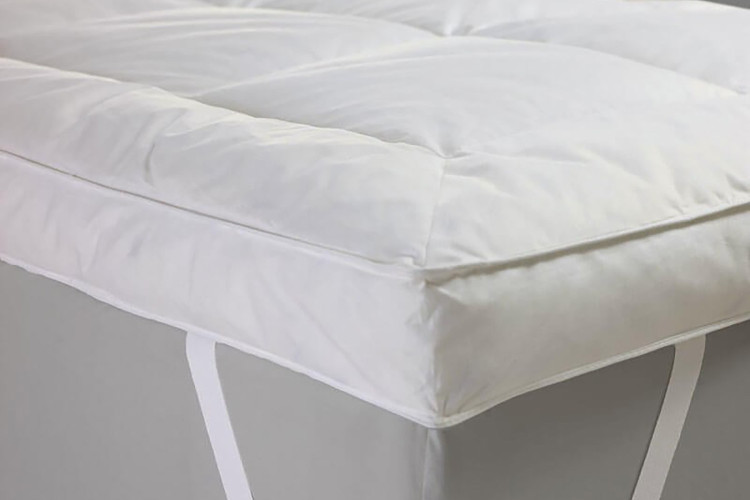 Duck Feather Queen Mattress Toppers for Sale - 