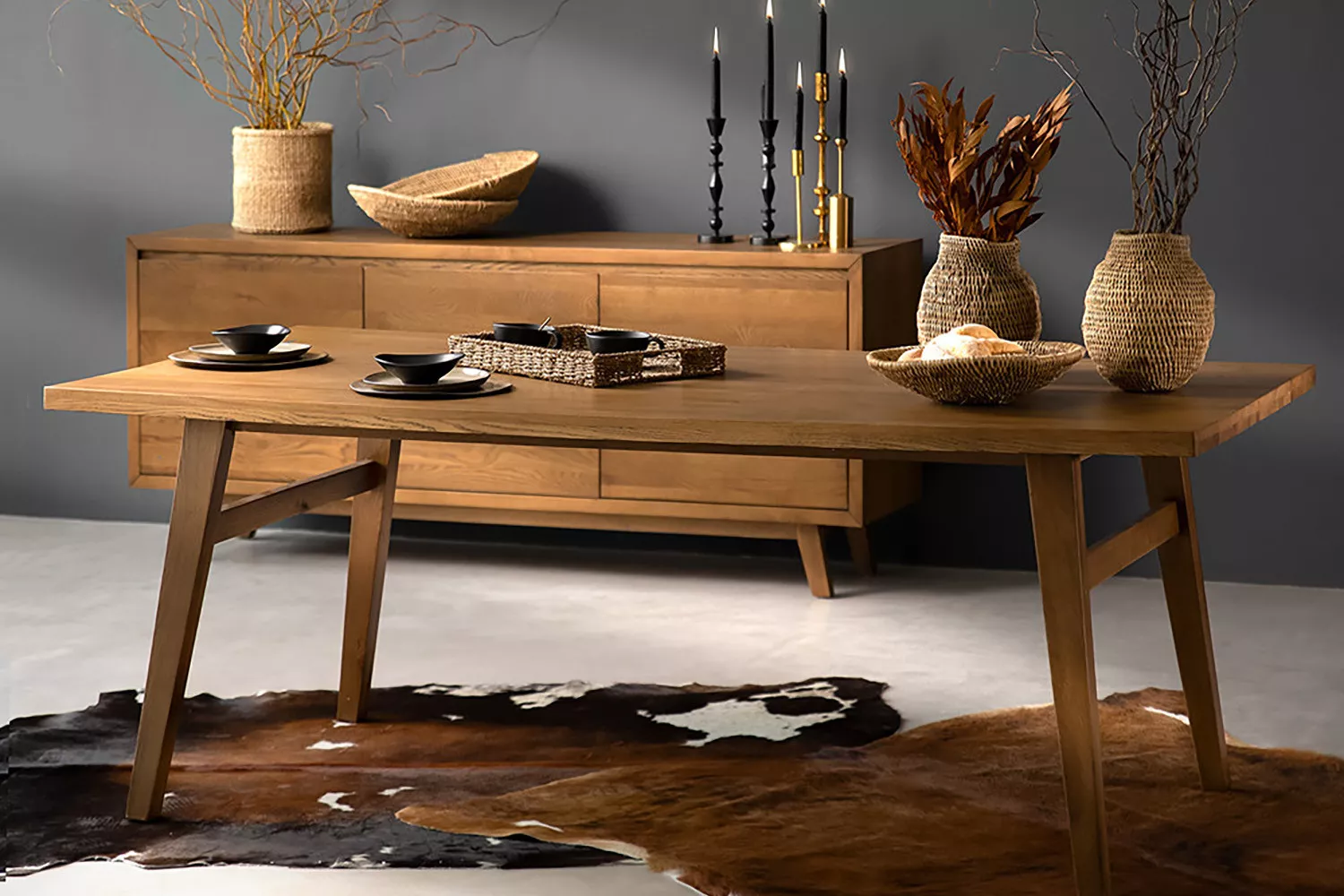 cielo_dining_table_clearance