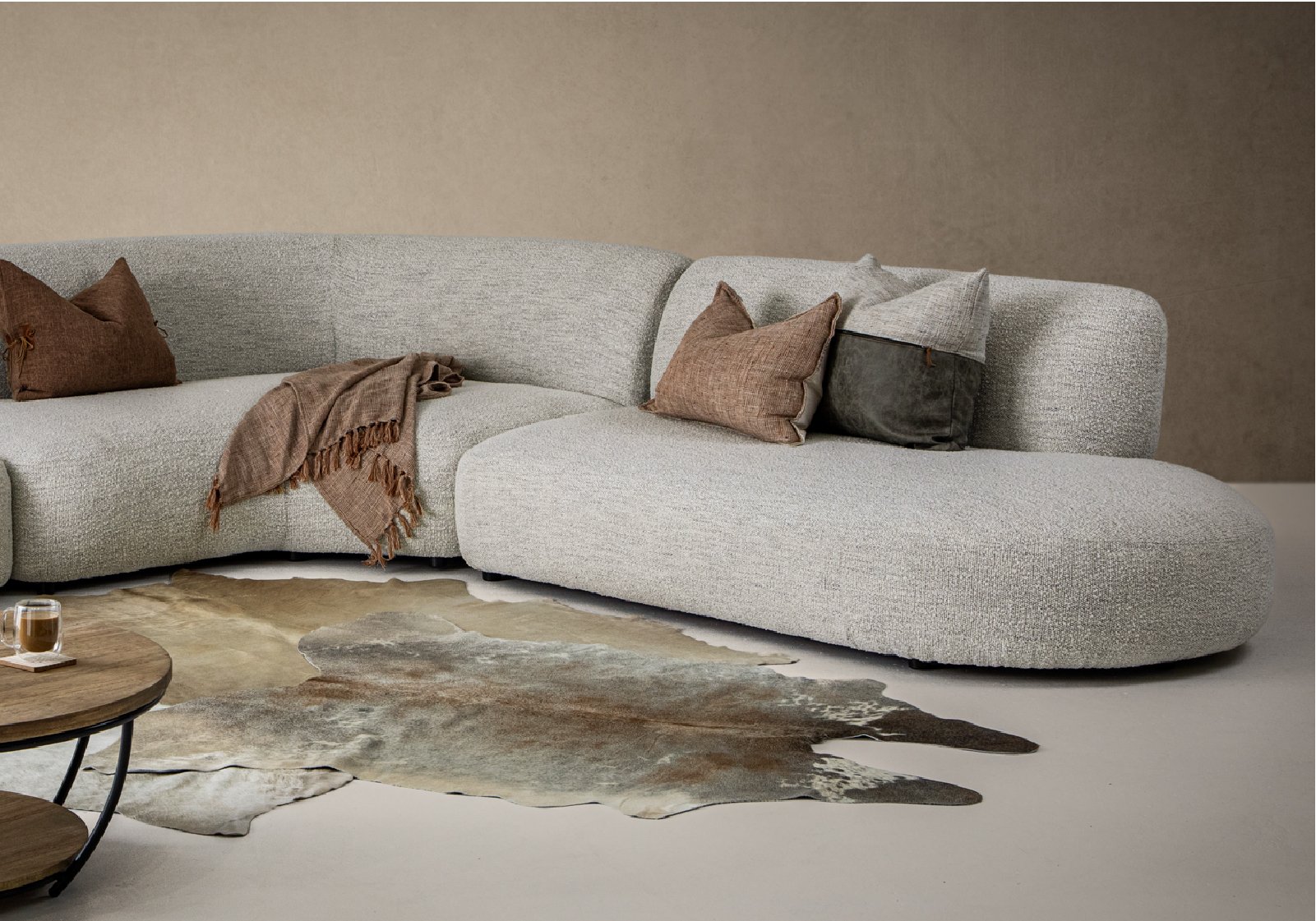 cielo_orson_couch_collection