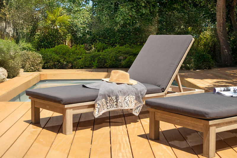 cielo_patio_sun_and_pool_lounger