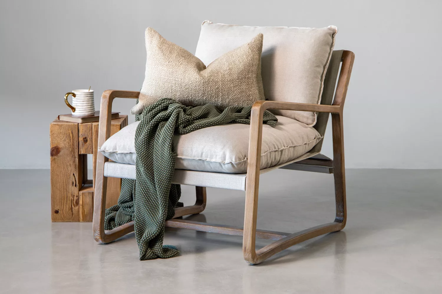 cielo_clyde_armchair_stone
