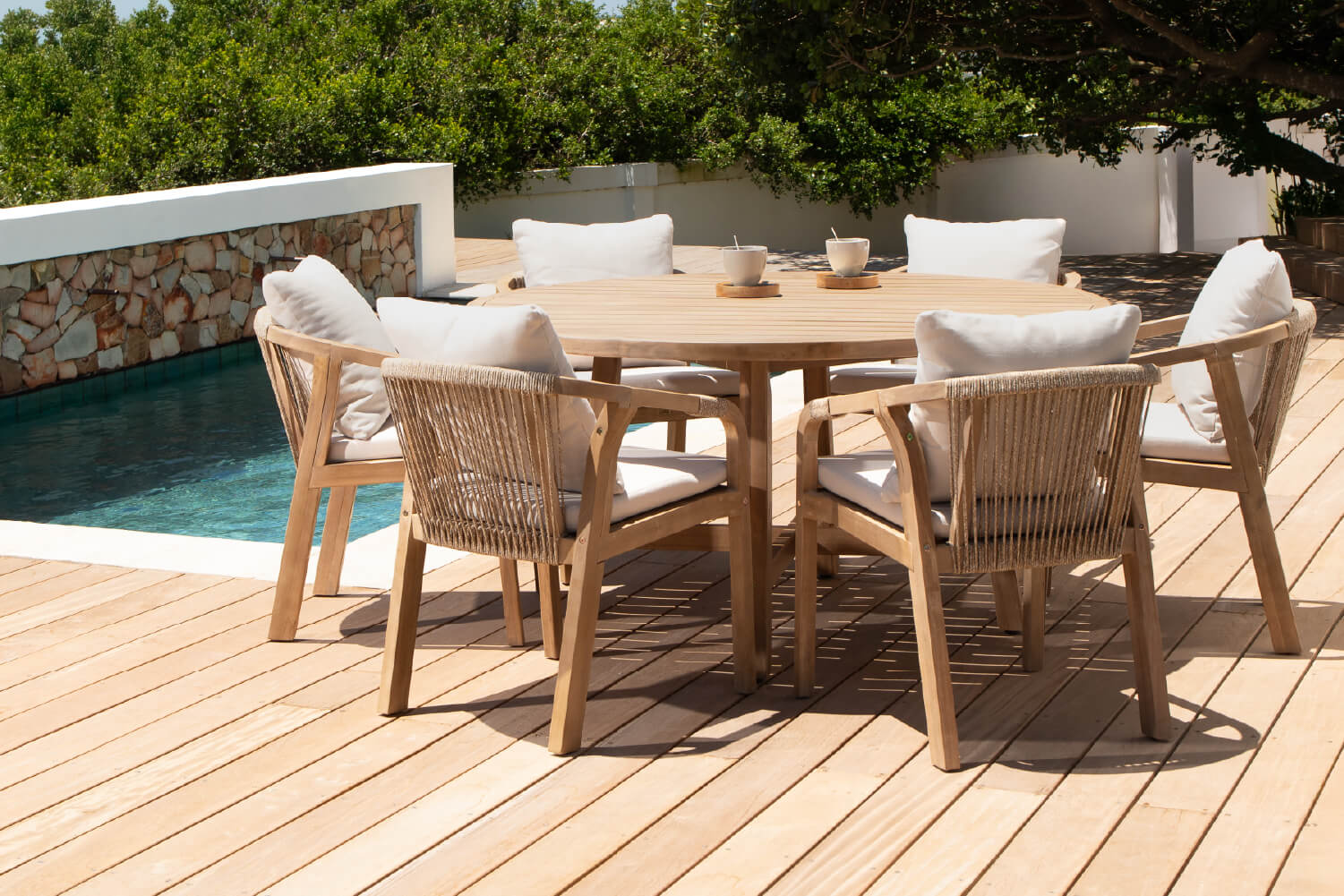 cielo_patio_dining_black_friday