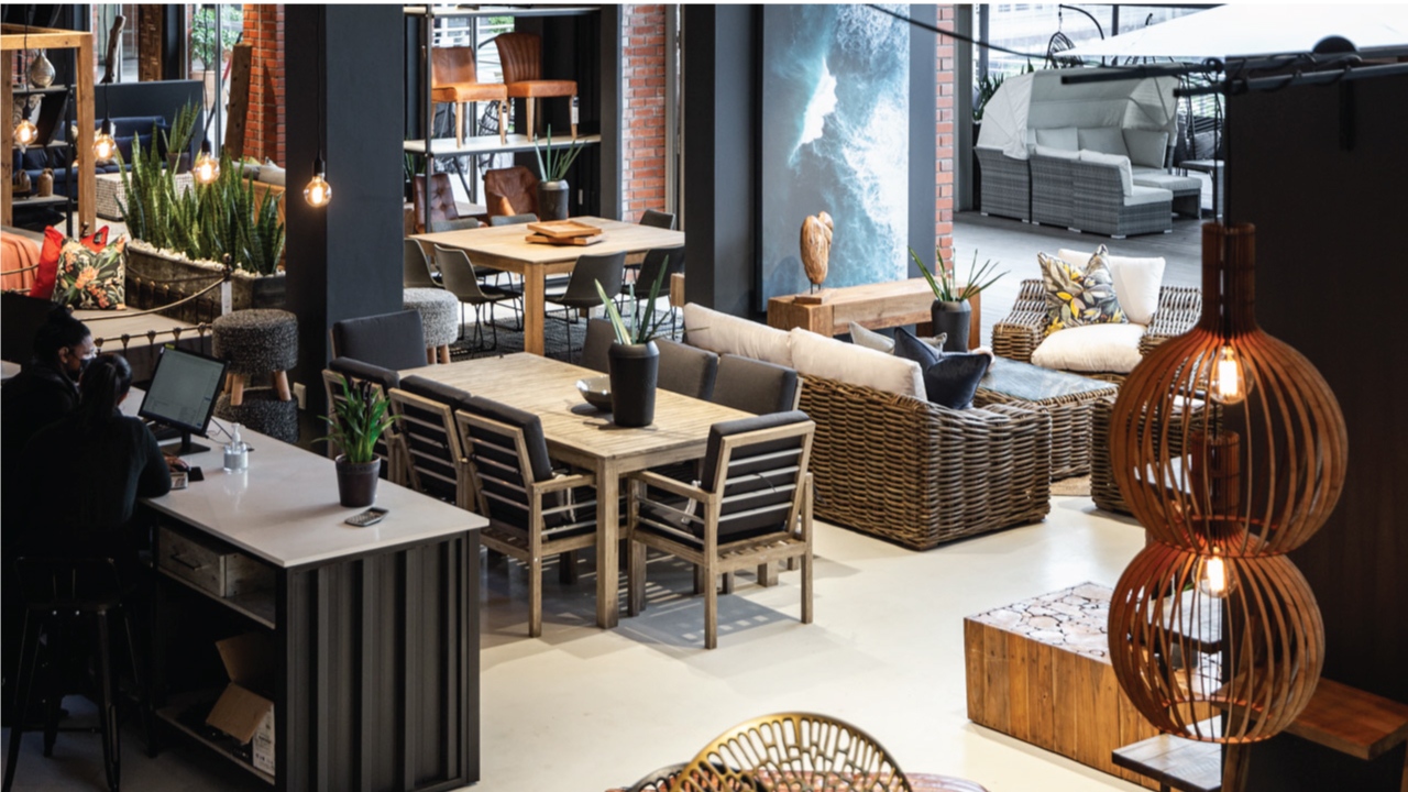 cielo_sanctuary_showroom_patio